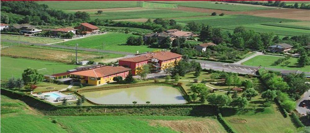 Lo Scoiattolo Piedmont Bike Hotel Pralormo エクステリア 写真