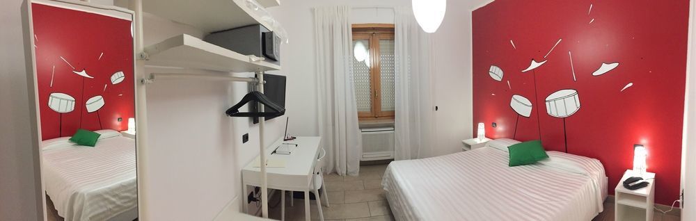 Lo Scoiattolo Piedmont Bike Hotel Pralormo エクステリア 写真