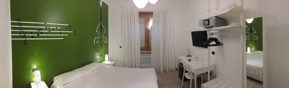 Lo Scoiattolo Piedmont Bike Hotel Pralormo エクステリア 写真